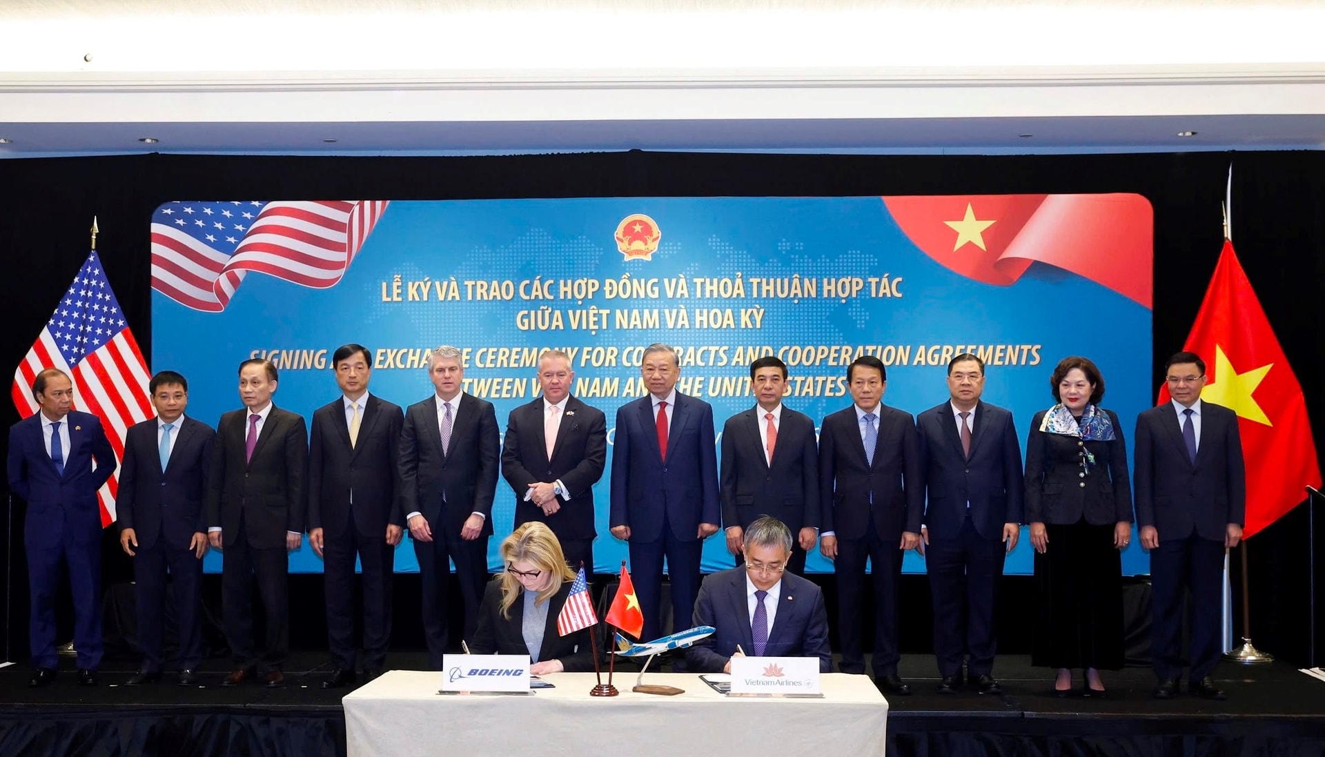 Tổng Bí thư Tô Lâm chứng kiến Vietnam Airlines ký mua 50 máy bay Boeing trị giá 8,1 tỷ đô - Ảnh 2