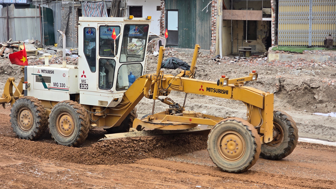 Hà Nội: Công nhân làm việc xuyên Tết trên công trường Vành đai 1 - Ảnh 9