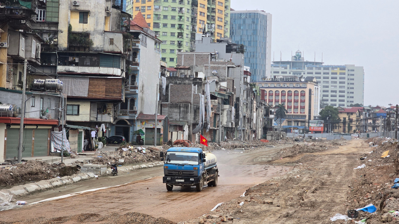 Hà Nội: Công nhân làm việc xuyên Tết trên công trường Vành đai 1 - Ảnh 8
