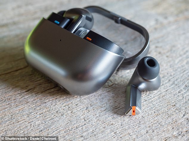 Sốc: 81 mẫu tai nghe dính hóa chất độc hại có thể gây ung thư, loạt ông lớn như Bose, Panasonic, Samsung cũng bị gọi tên - Ảnh 1