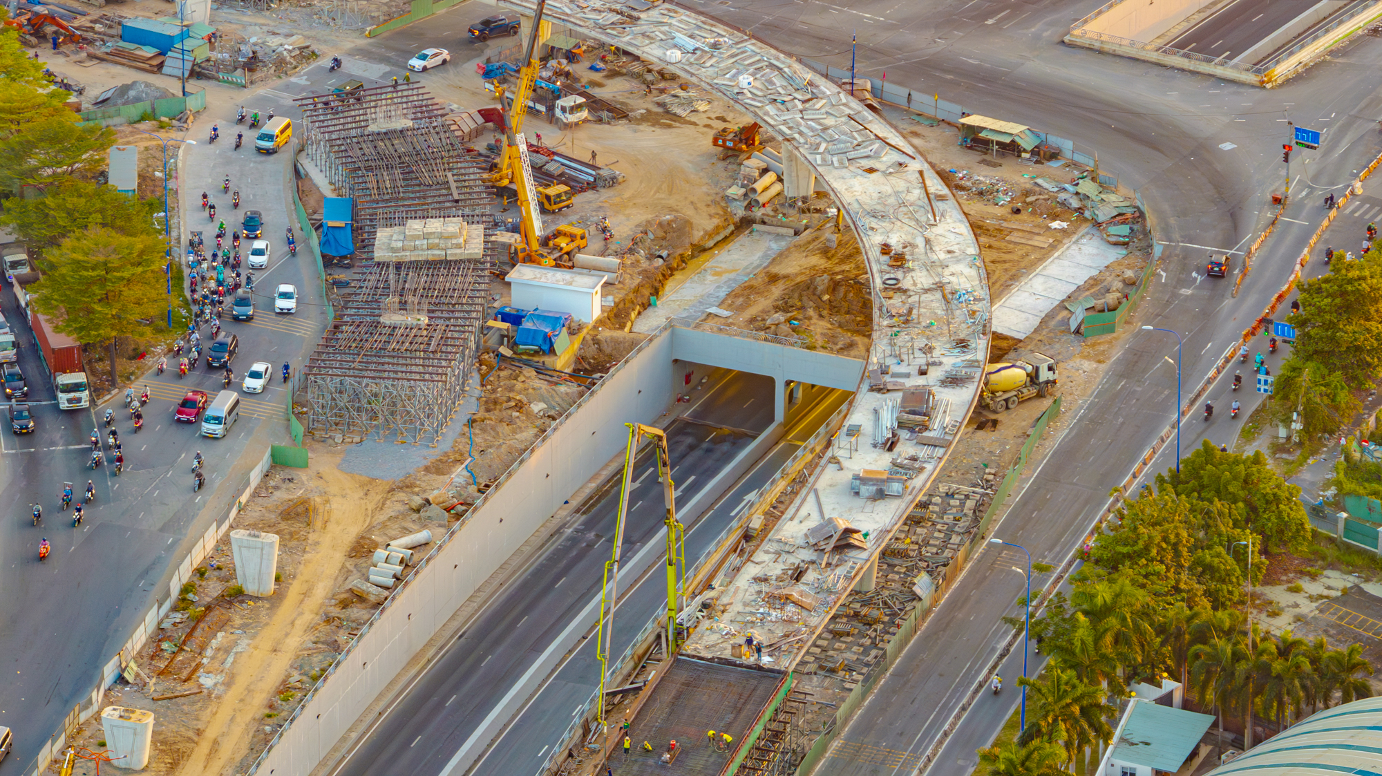 Toàn cảnh nút giao có 2 hầm, 3 tầng, 8 cầu, trị giá 3.400 tỷ ở TP.HCM - Ảnh 11