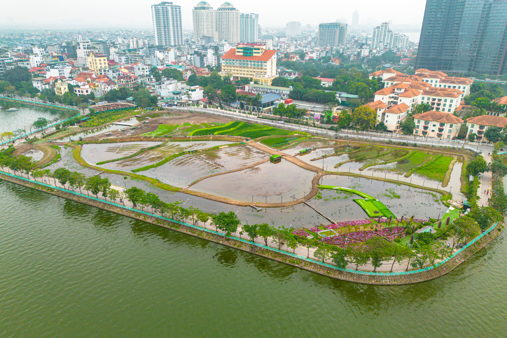 Toàn cảnh dự án 30.000 tỷ giúp hồ Tây “lột xác”: Giữ nguyên mặt nước, thêm vườn hoa, quảng trường nổi và bãi xe ngầm - Ảnh 16