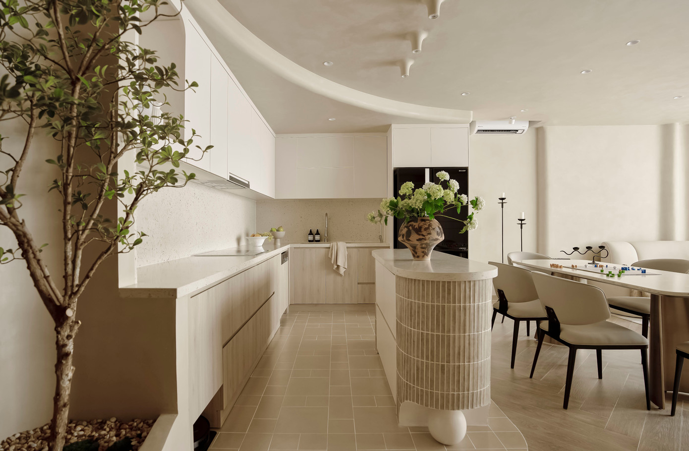 Tận dụng ánh sáng tự nhiên lan tỏa toàn bộ không gian của ngôi nhà hơn 120m2 - Ảnh 9