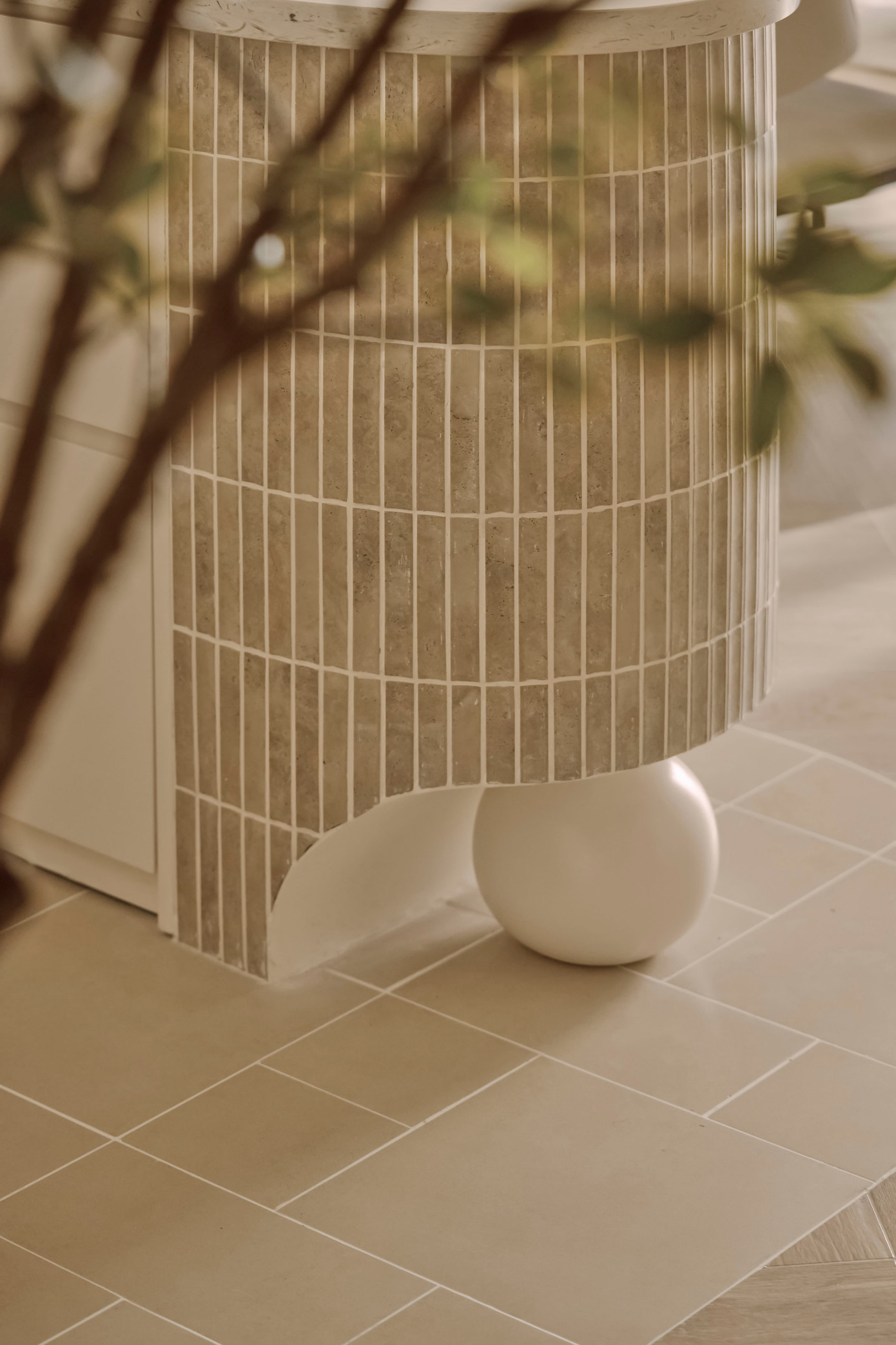 Tận dụng ánh sáng tự nhiên lan tỏa toàn bộ không gian của ngôi nhà hơn 120m2 - Ảnh 12