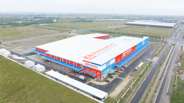 Giao Hàng Nhanh khai trương trung tâm trung chuyển Hưng Yên, tăng tốc đua logistics - Ảnh 1