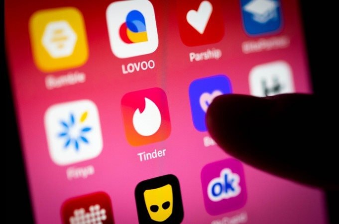Quẹt phải để có việc: Ứng dụng hẹn hò Tinder, Bumble hồi sinh sự nghiệp của hàng nghìn Gen Z giữa cơn bão thất nghiệp - Ảnh 3