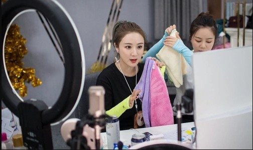 Cú sốc marketing: KOL/KOC hết thời, SEO bị khai tử, doanh nghiệp phải nịnh nọt AI, những 'Influencer' quyền lực nhất thế giới với 800 triệu fan mỗi tuần - Ảnh 4