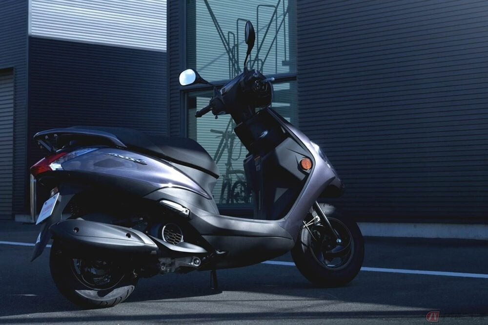 Lộ diện kẻ ngáng đường Honda Lead: Xe ga Yamaha siêu nhẹ 100kg, cốp "nuốt trọn" thế giới, đổ 1 lít xăng đi 52km! - Ảnh 5