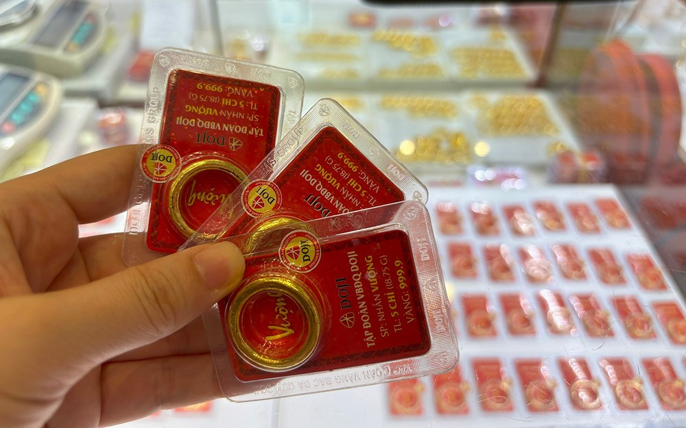 Thủ tướng: Khẩn trương lập sàn giao dịch vàng quốc gia - Ảnh 1