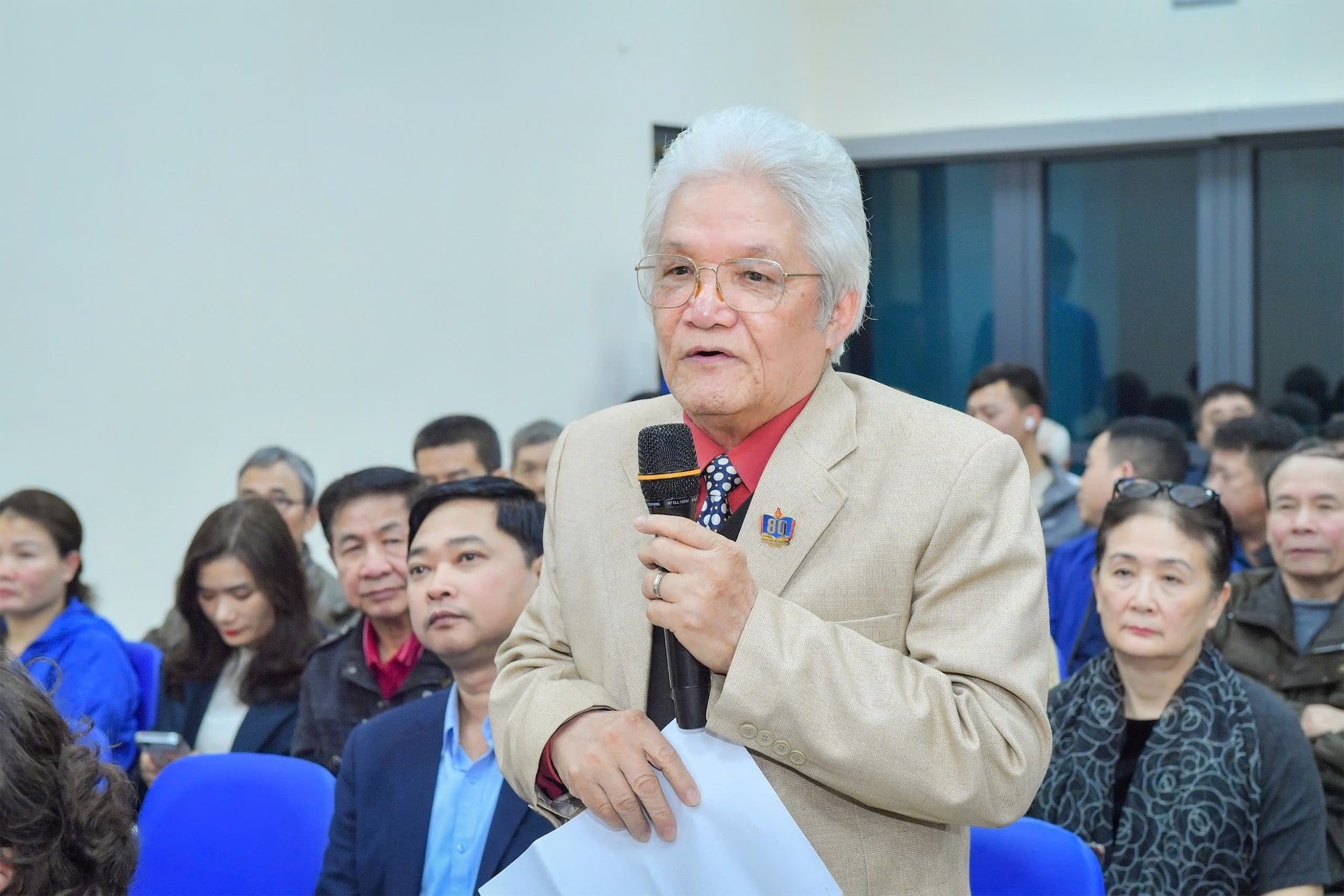 Thống đốc Nguyễn Thị Hồng được 100% cử tri nơi cư trú tín nhiệm giới thiệu ứng cử Đại biểu Quốc hội khóa XVI - Ảnh 2