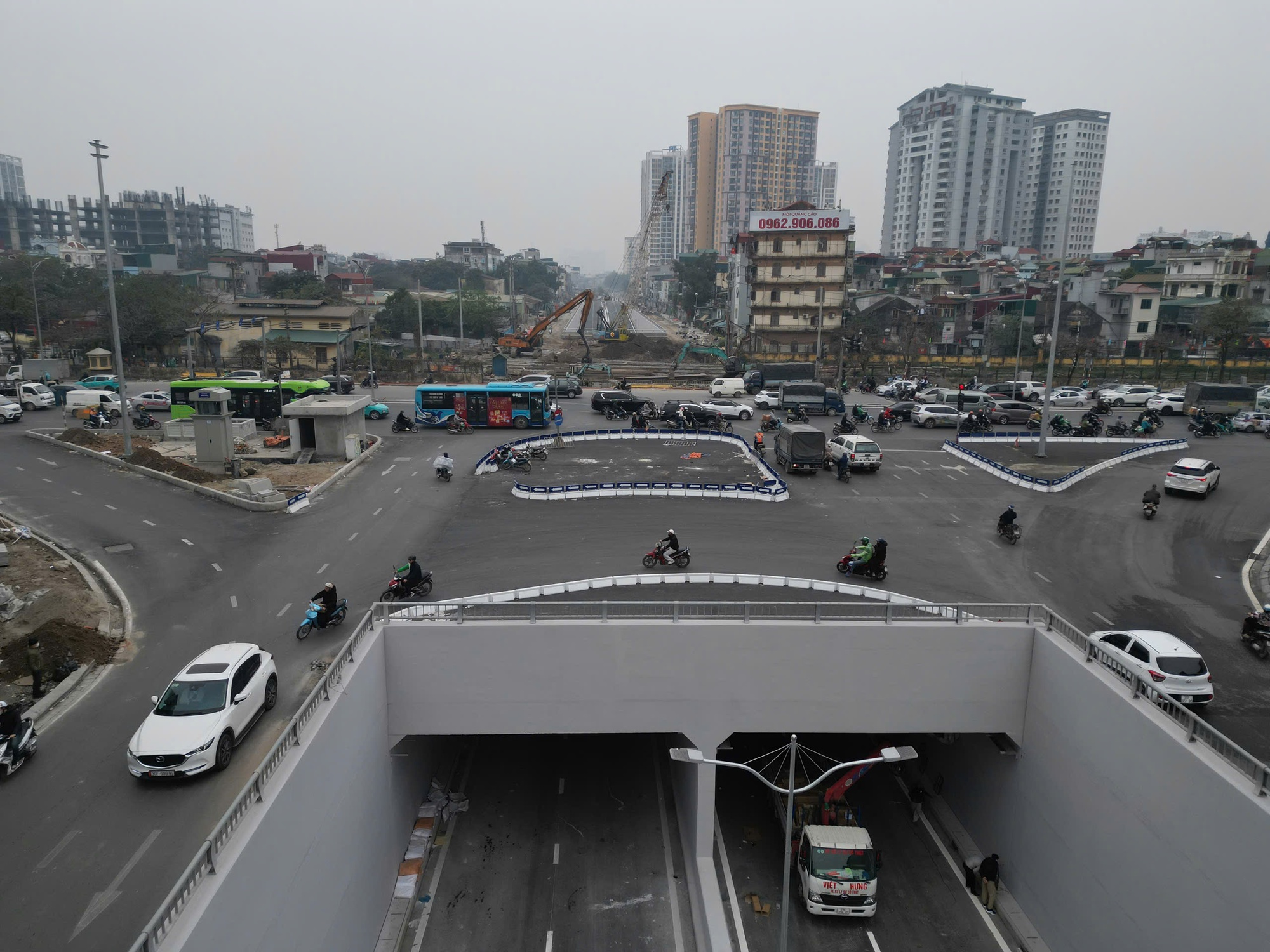 Hầm chui qua đường sắt gần 800 tỉ đồng sắp thông tuyến - Ảnh 7