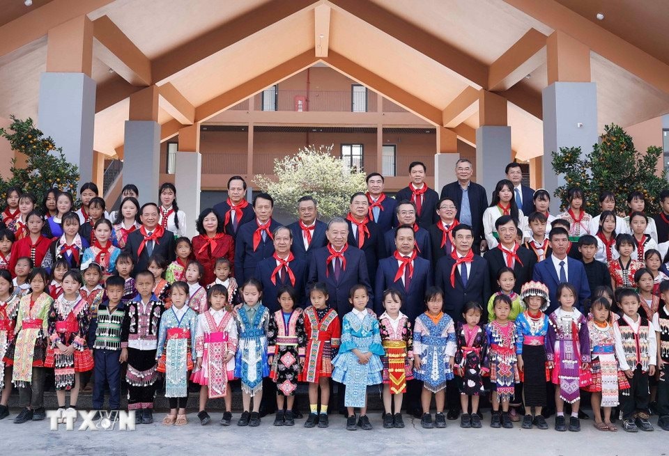 Tổng Bí thư Tô Lâm dự khánh thành trường nội trú 1.000 học sinh được Sun Group xây thần tốc trong 5 tháng - Ảnh 5