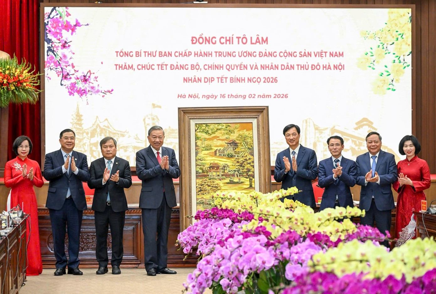 Tổng Bí thư hoan nghênh Hà Nội 'dám nhìn thẳng vào sự thật, mạnh dạn đổi mới tư duy, nghĩ lớn, làm lớn' - Ảnh 4