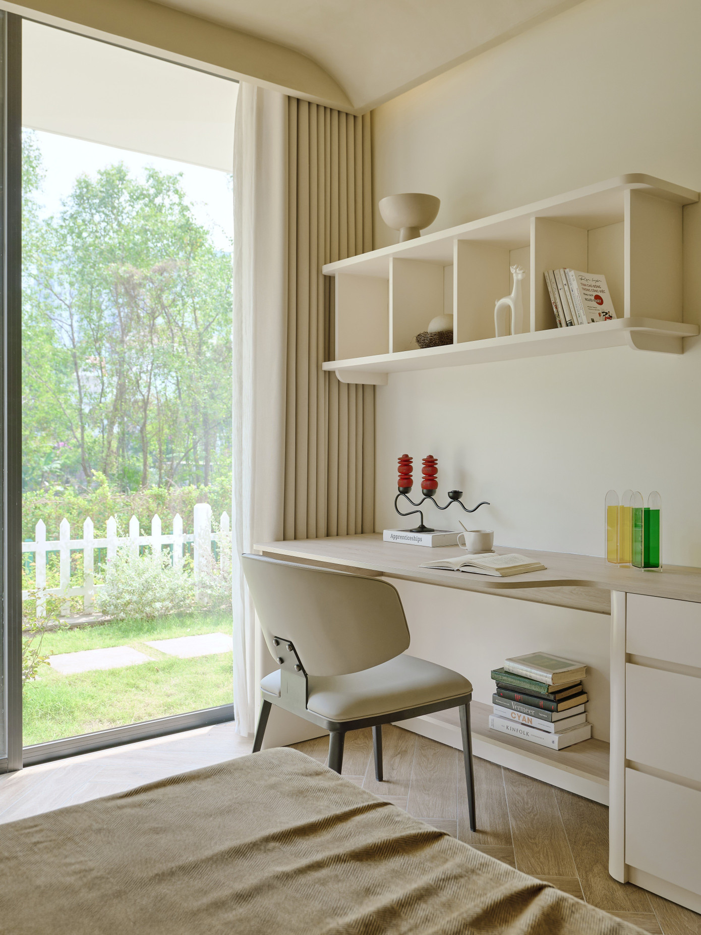 Tận dụng ánh sáng tự nhiên lan tỏa toàn bộ không gian của ngôi nhà hơn 120m2 - Ảnh 23