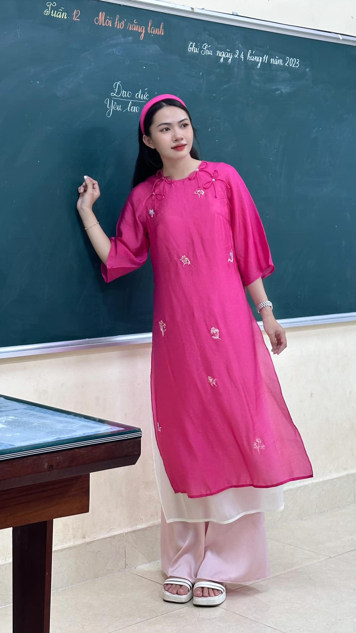 Những thay đổi về lương và thưởng cho giáo viên, nhân tài từ năm 2026: Ai được tăng 150% thu nhập? - Ảnh 1