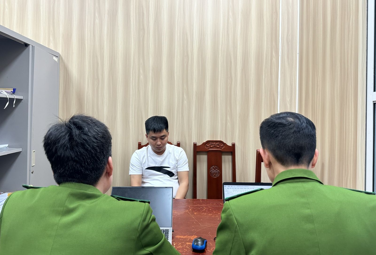 Phát hiện 2 cá thể hổ cấp đông trong hầm một ngôi nhà ở Thanh Hóa: Bí mật sau cánh cửa sắt khiến nhiều người rùng mình - Ảnh 4