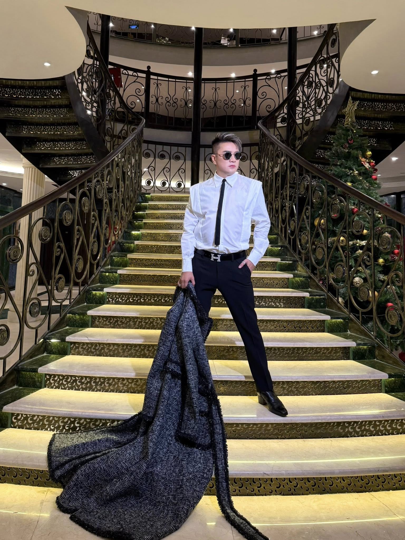 Cận cảnh nơi bán cafe của "ông hoàng nhạc Việt" đình đám một thời ở tuổi 55 - Ảnh 2