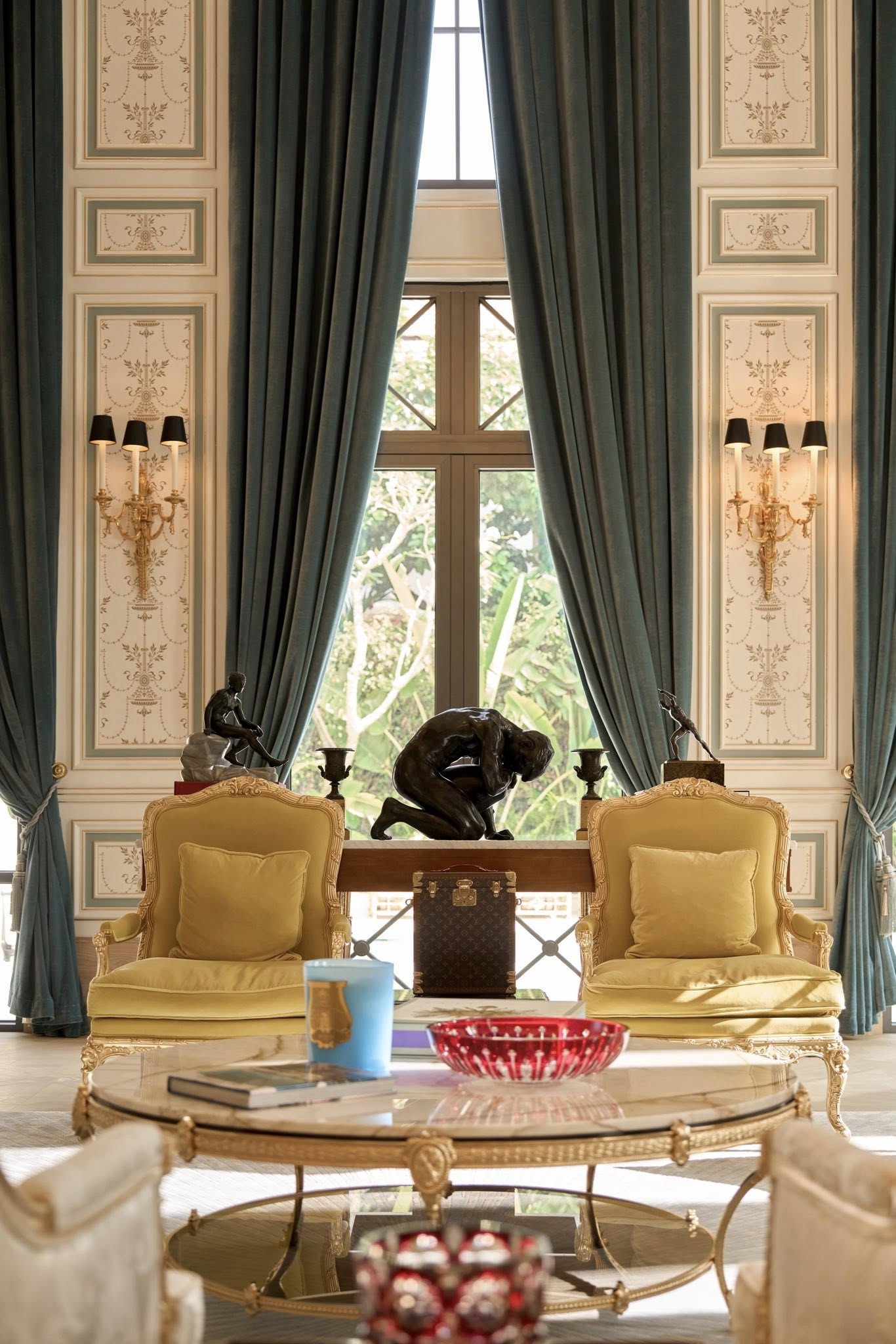 Biệt thự triệu đô ở TP.HCM của Thái Công bị chê "nhìn thôi đã thấy mệt" - Ảnh 7