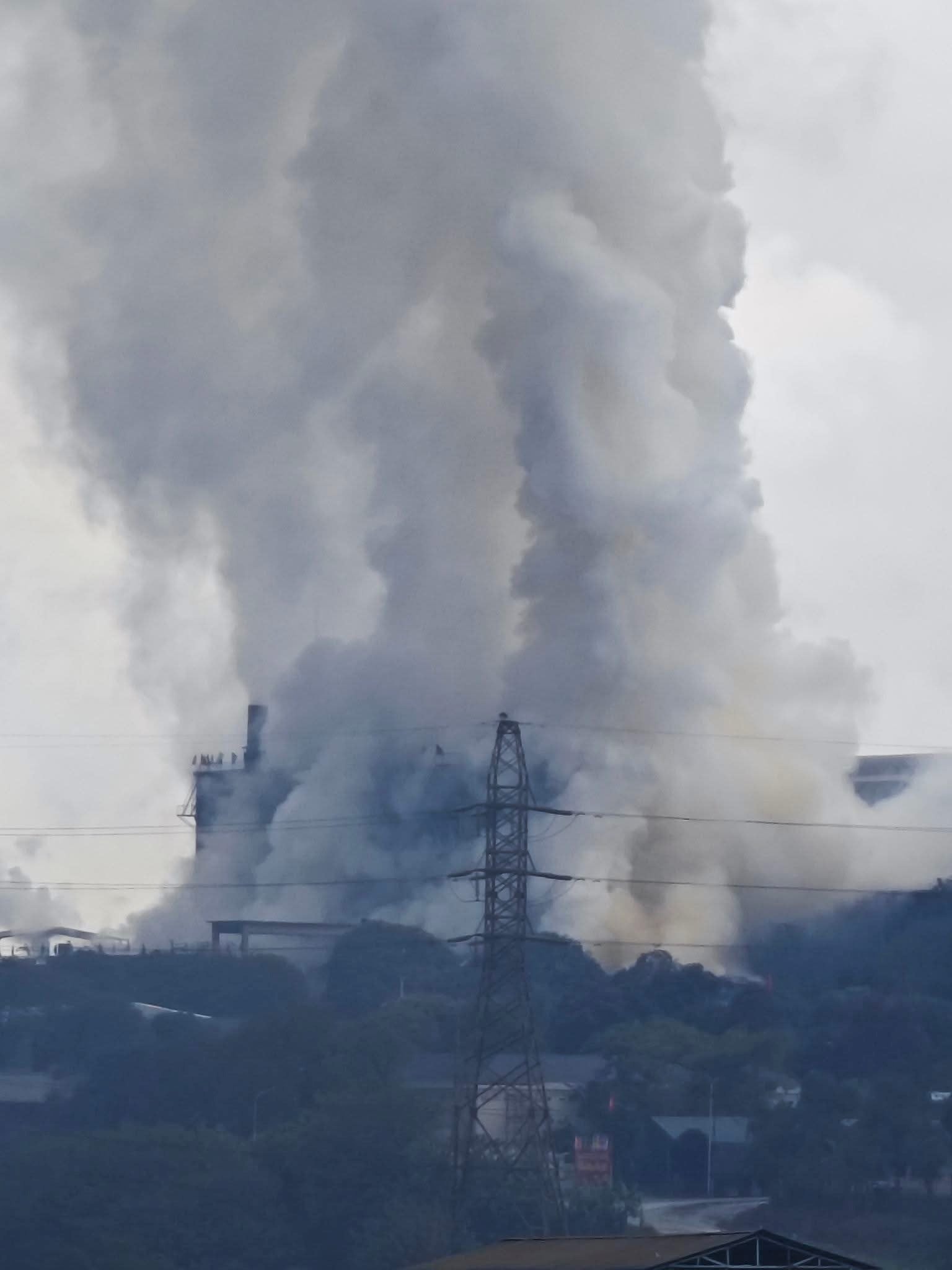 Nổ lớn tại công ty sản xuất phốt pho vàng tại Lào Cai, 1 người tử vong - Ảnh 1