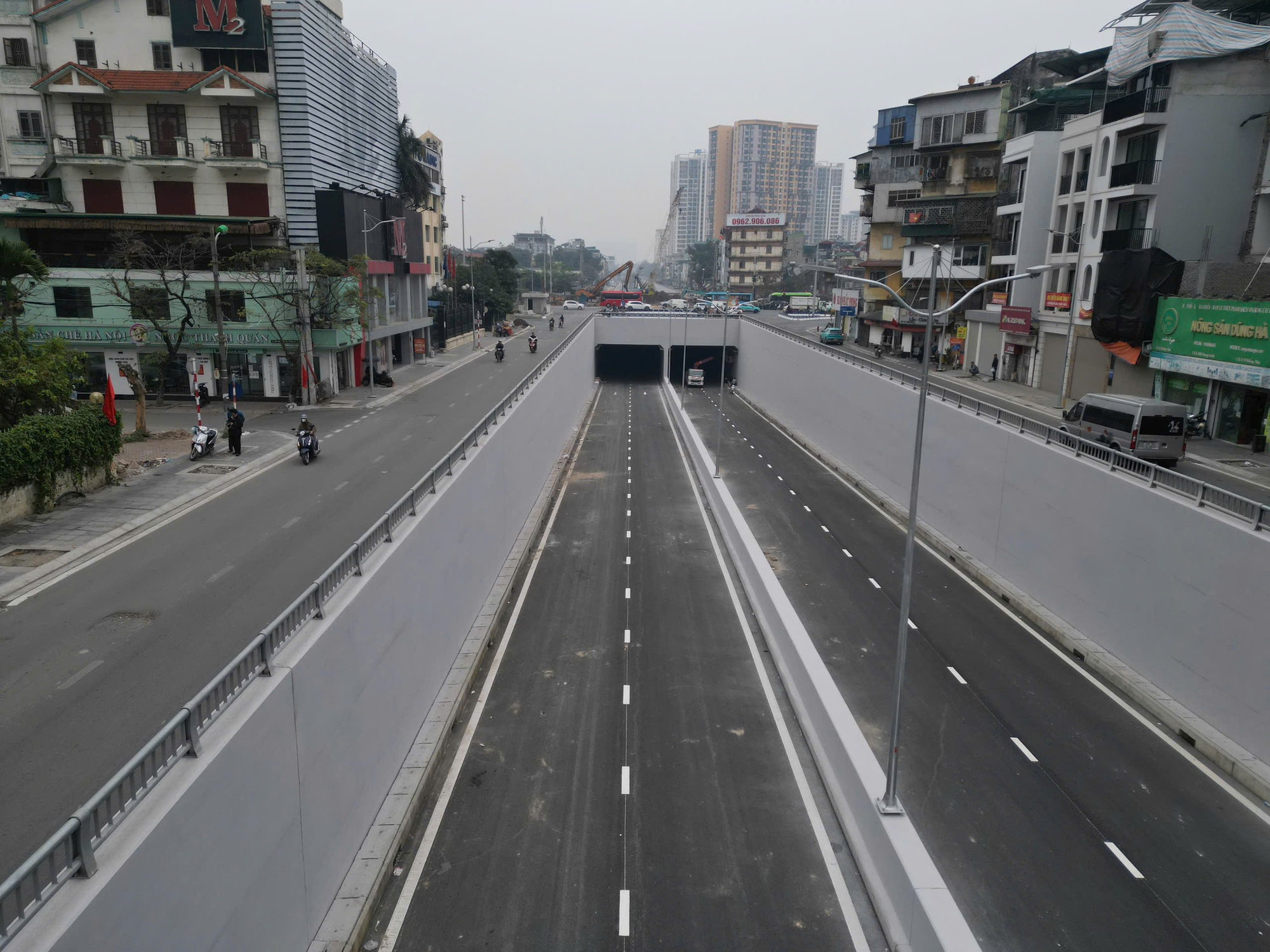 Hầm chui qua đường sắt gần 800 tỉ đồng sắp thông tuyến - Ảnh 4