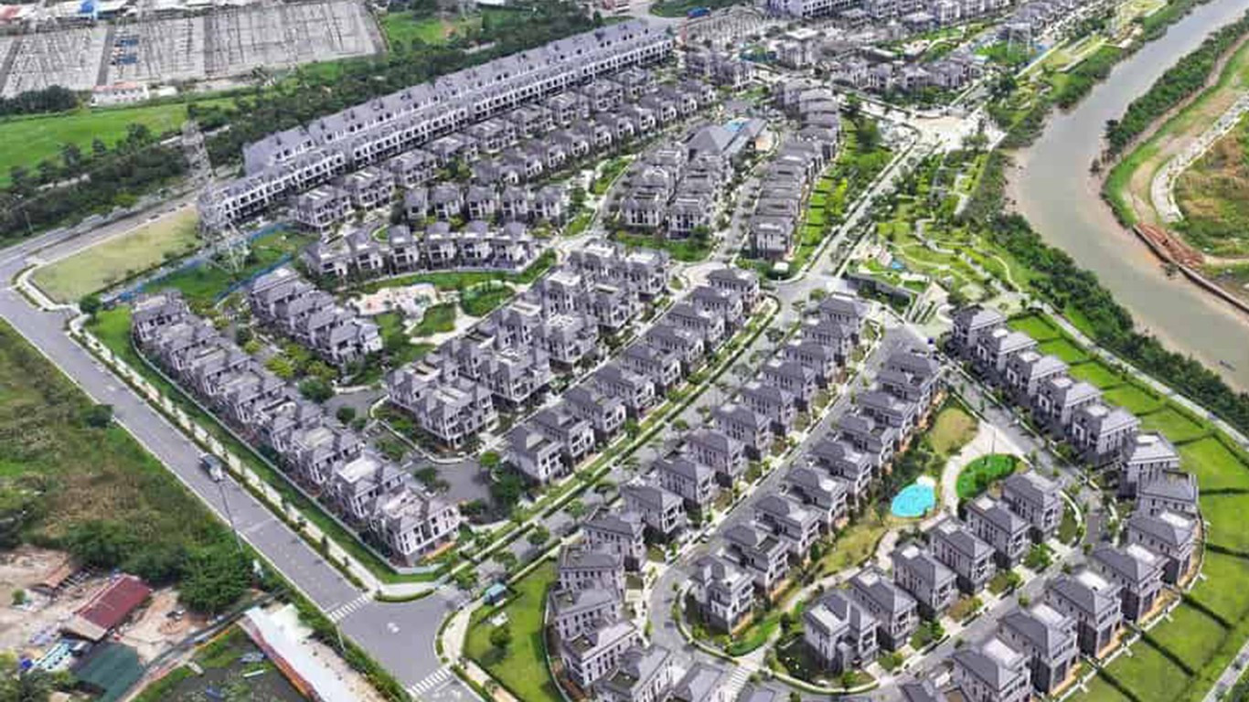 Hàng trăm căn biệt thự, nhà liên kế ở TPHCM được cấp sổ - Ảnh 2