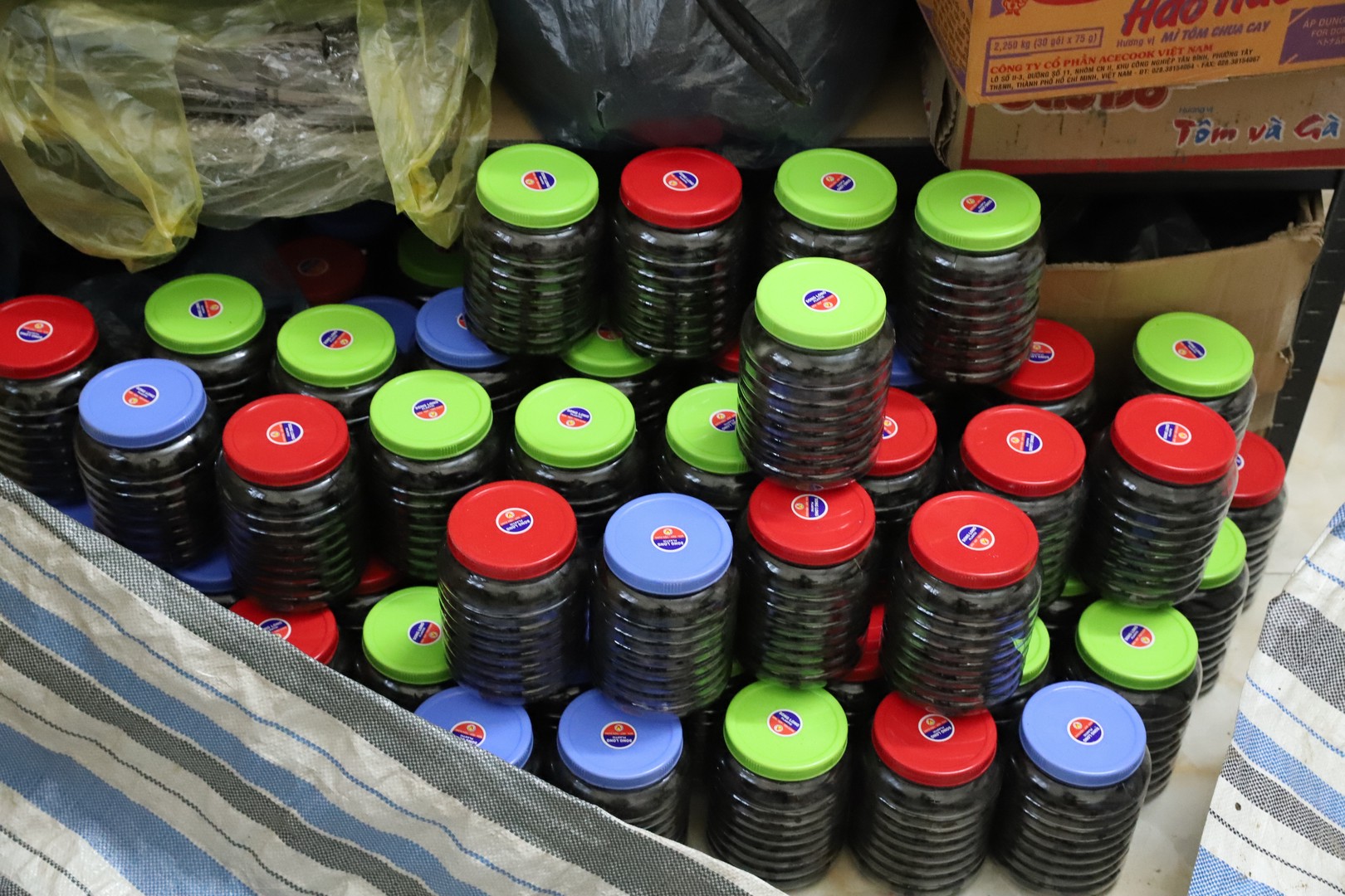 Mua thuốc đông y về uống liền ăn khỏe ngủ ngon, tăng cân nhanh, công an Việt Nam lập tức vào cuộc theo dõi - Ảnh 4