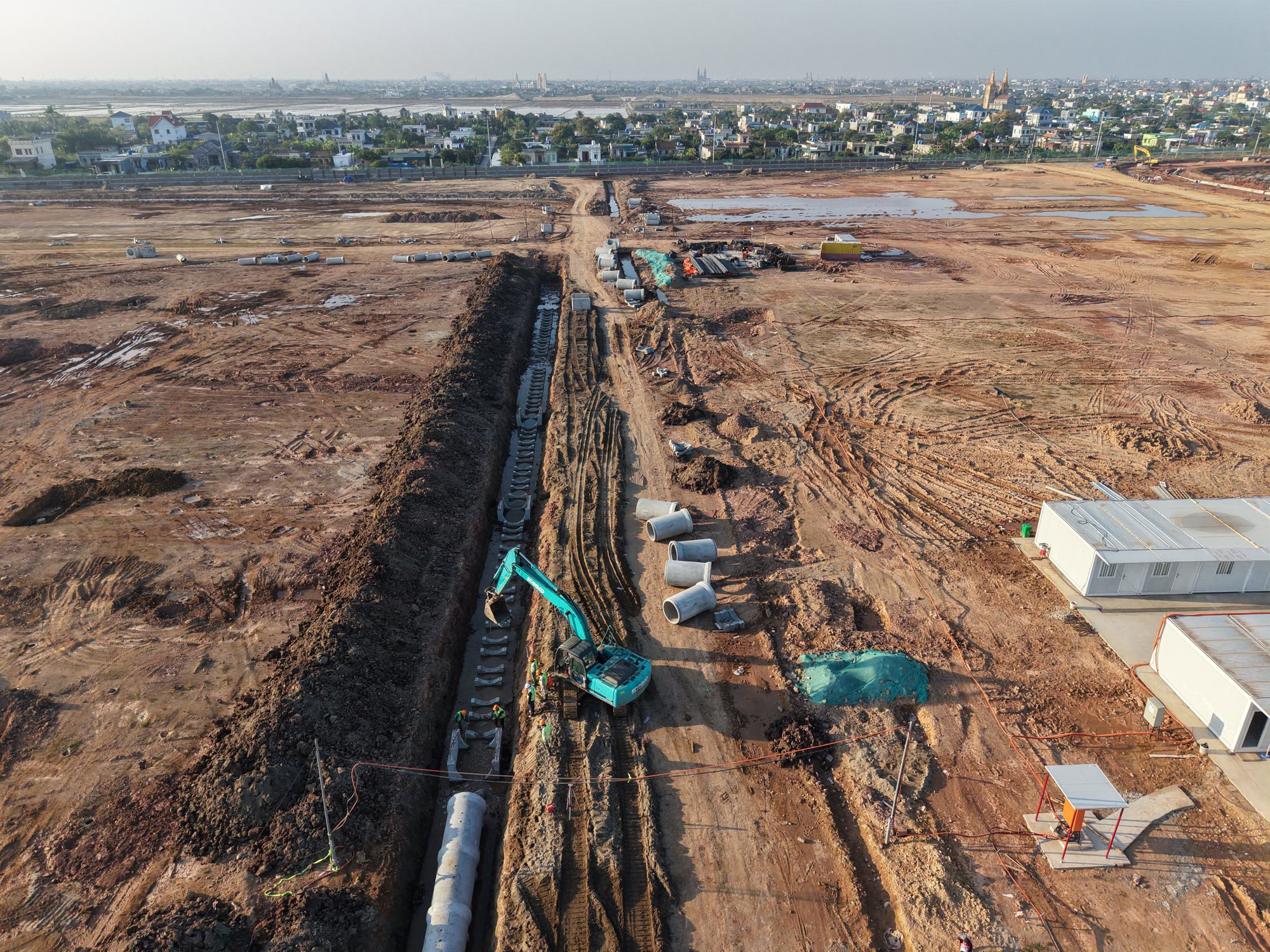 Hình ảnh mới nhất về Nhà máy ô tô Trung Quốc đầu tiên ở Việt Nam sau 3 tháng khởi công: Những chi tiết đáng chú ý - Ảnh 4