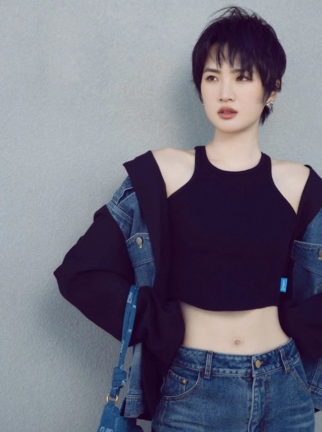 Công chúa Huawei bị chê - Ảnh 7