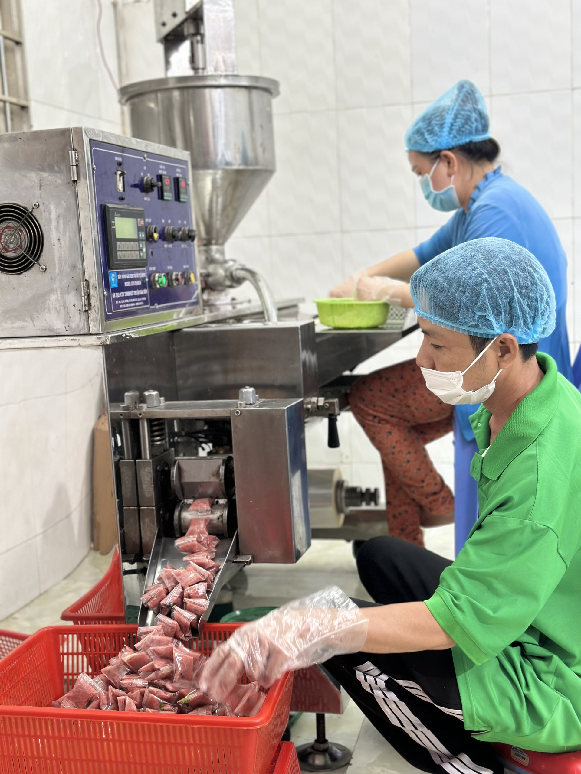 “Vương quốc” nem Lai Vung chạy đua với Tết - Ảnh 15