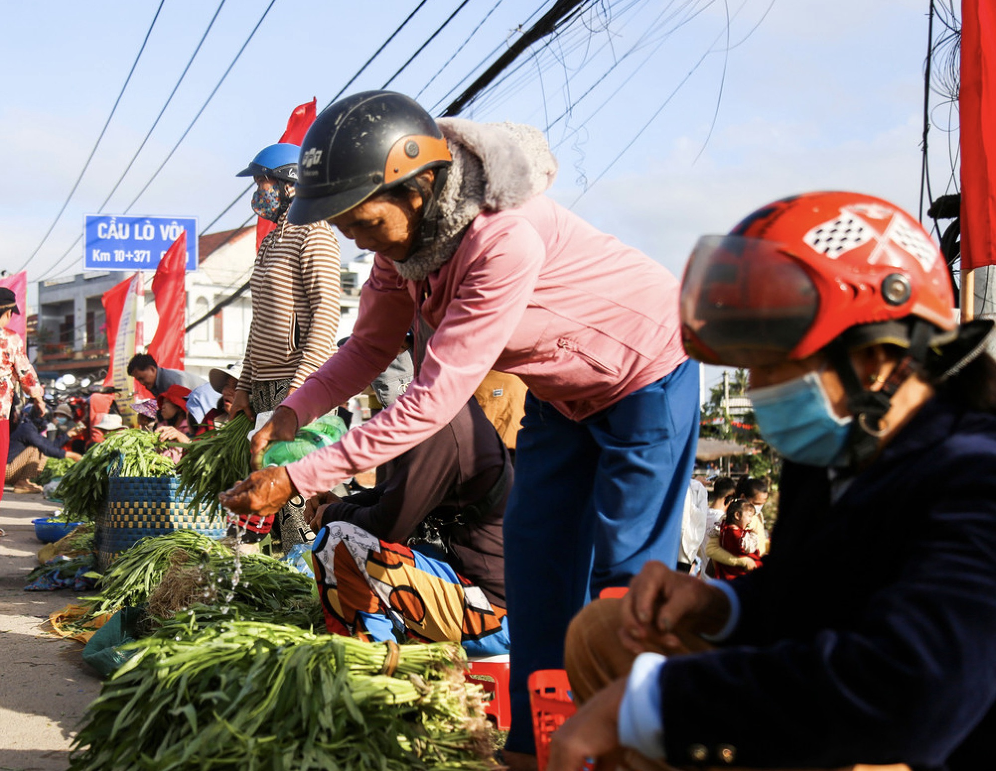“Độc lạ” chợ Gò - mỗi năm chỉ họp lần duy nhất vào mùng 1 Tết - Ảnh 3