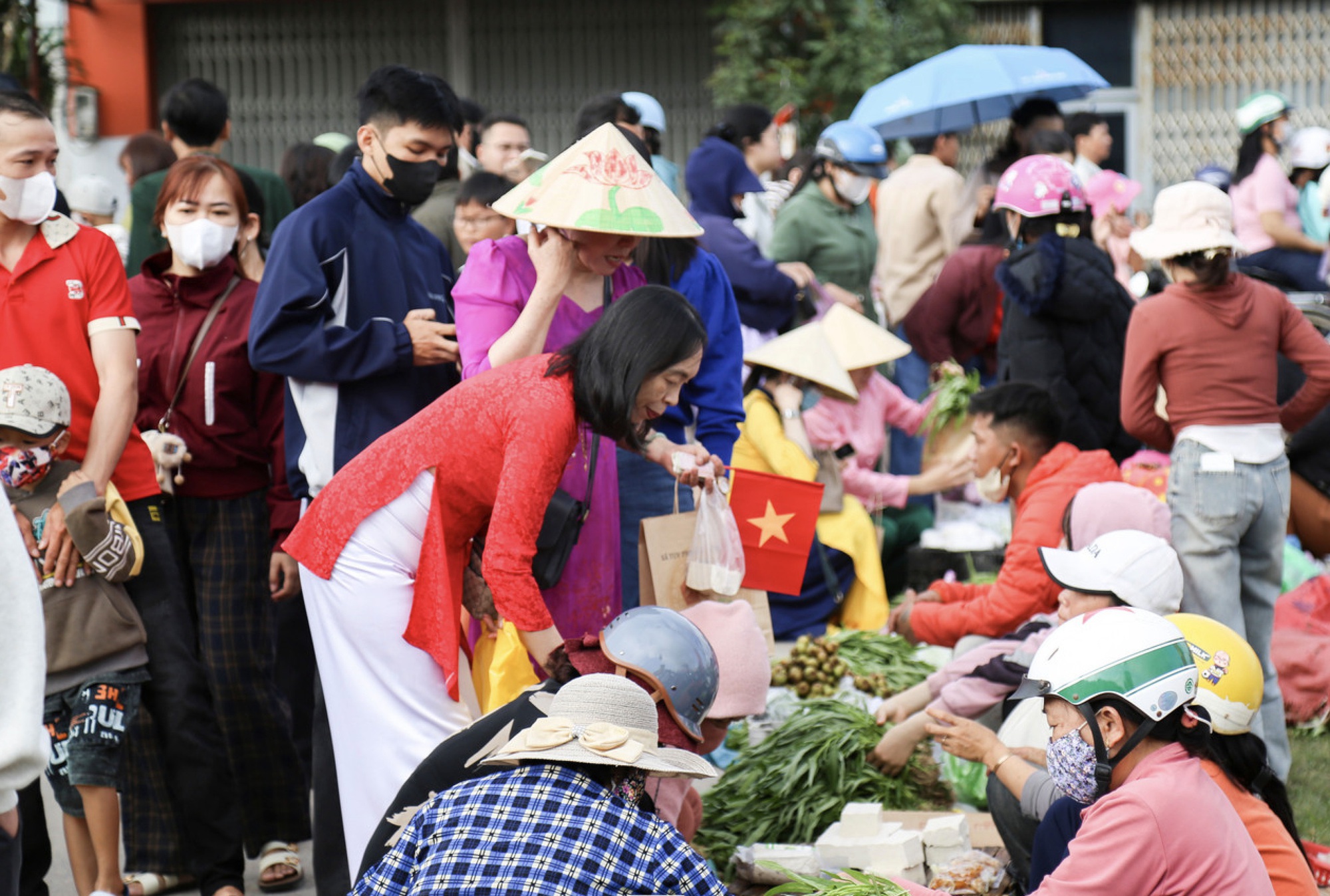 “Độc lạ” chợ Gò - mỗi năm chỉ họp lần duy nhất vào mùng 1 Tết - Ảnh 2