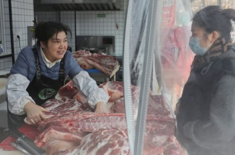 Trung Quốc đổ xô nuôi 1 giống lợn được ví “Wagyu của thịt lợn”: Giá cao gấp 3-4 lần lợn trắng, nhu cầu đang ngày càng tăng vọt - Ảnh 1