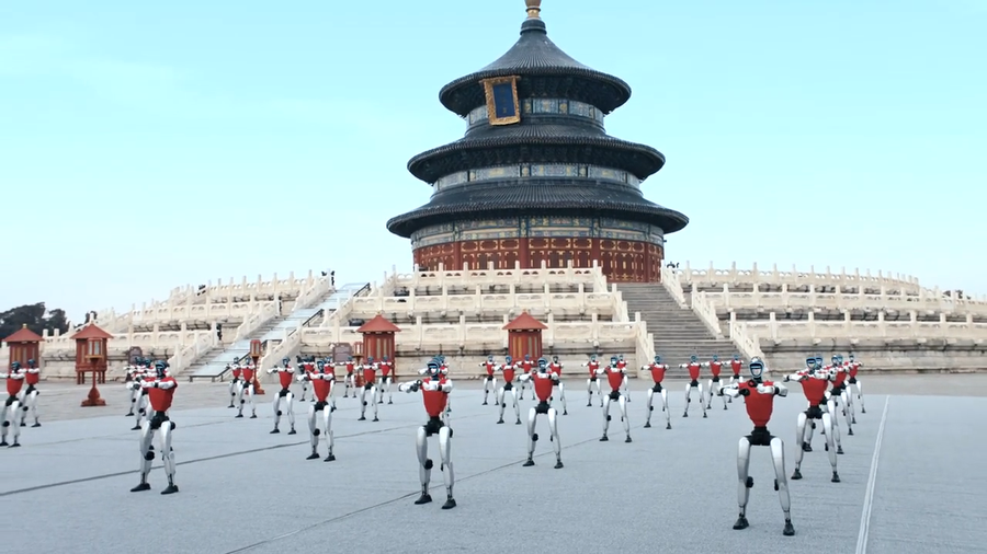 Video hàng chục robot tung cước gây choáng ngợp đền Thiên Đàn - Ảnh 1