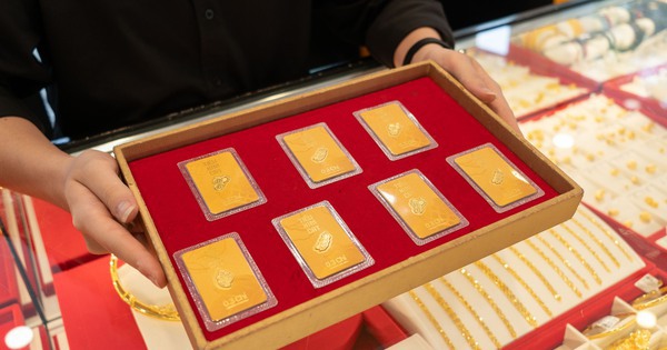 Tối 2-2, giá vàng bất ngờ đảo chiều tăng mạnh