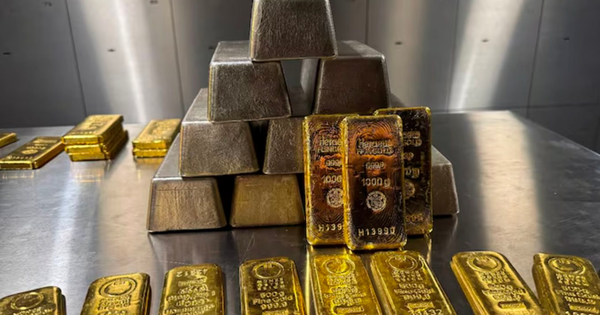 Bí mật bị phơi bày: Hàng loạt 'cá mập' đứng sau đã âm thầm rút tiền trước khi cú sập khiến thị trường vàng, bạc chao đảo