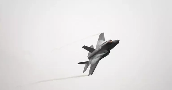 Mỹ bắn hạ máy bay không người lái Iran