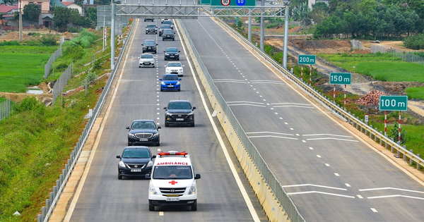 Lần đầu tiên Cảnh sát giao thông Việt Nam thực hiện điều này