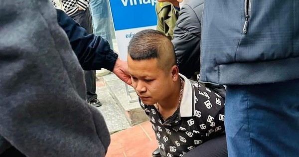 Diễn biến vụ nghi phạm xông vào ngân hàng cướp tiền