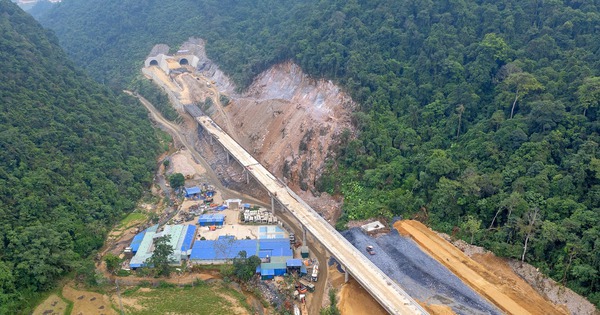 Phát hiện hiện tượng đặc biệt khi thi công cao tốc nối Lạng Sơn - Cao Bằng, 3.000 người Việt Nam quyết bám trụ, xuất hiện kỳ tích lớn