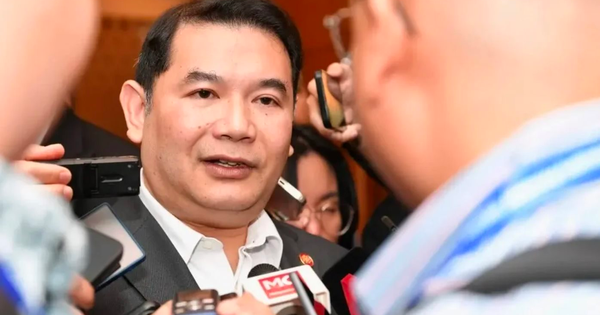 Lộ mặt người đàn ông lãi gần 3 tỷ USD nhờ cú sốc từ bạc