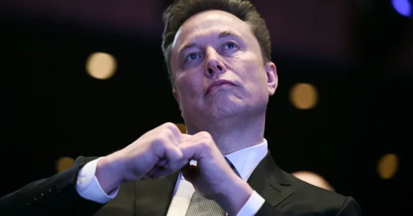 Tỷ phú Elon Musk tiên đoán thế giới cũ sắp khép lại, một 'cơn sóng thần siêu nhanh' có thể thay đổi tương lai nhân loại