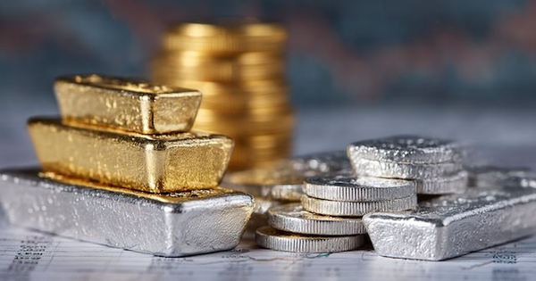 Quỹ vàng lớn nhất thế giới SPDR có động thái đáng chú ý