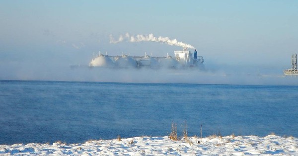 EU nhập LNG Nga lập đỉnh ngay trước lệnh cấm năm 2027