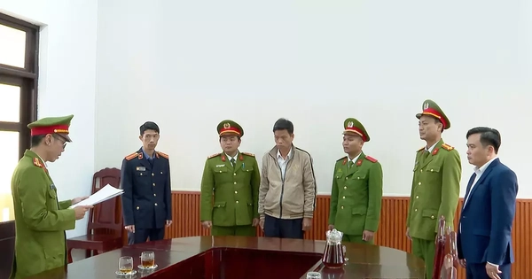 Bắt tạm giam nguyên cán bộ địa chính phường làm giả mạo hồ sơ đất đai