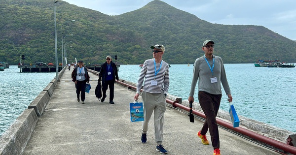 Côn Đảo đón chuyến tàu du lịch quốc tế đầu tiên năm 2026