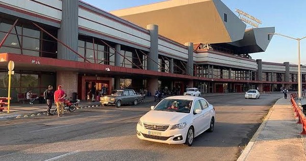 Một hãng bay quốc gia tuyên bố tạm dừng đến Cuba