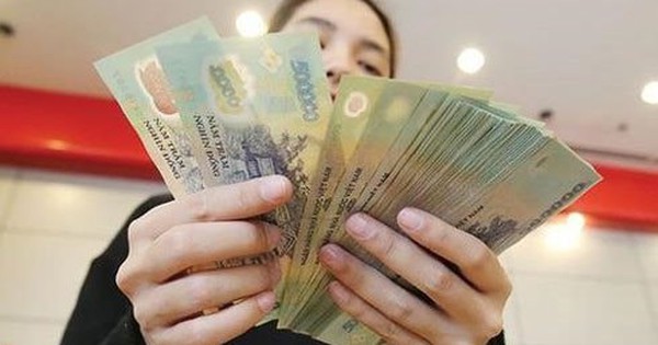 Bất ngờ với diễn biến lãi suất tiền gửi ở nhiều ngân hàng