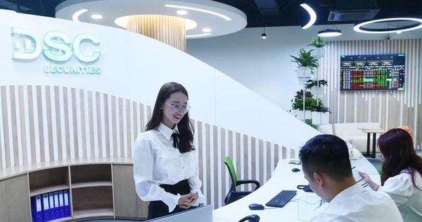 Chứng khoán DSC bị xử phạt vì công bố thông tin không đúng thời hạn