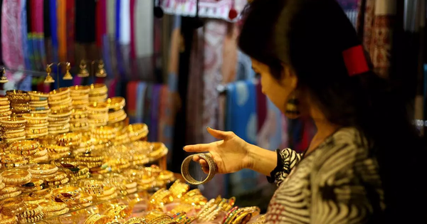 Người dân nước Châu Á này mua vàng nhưng không nhận được vàng