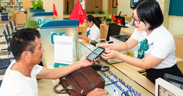 Khi ngân hàng nghỉ Tết, khách hàng cần lưu ý gì?